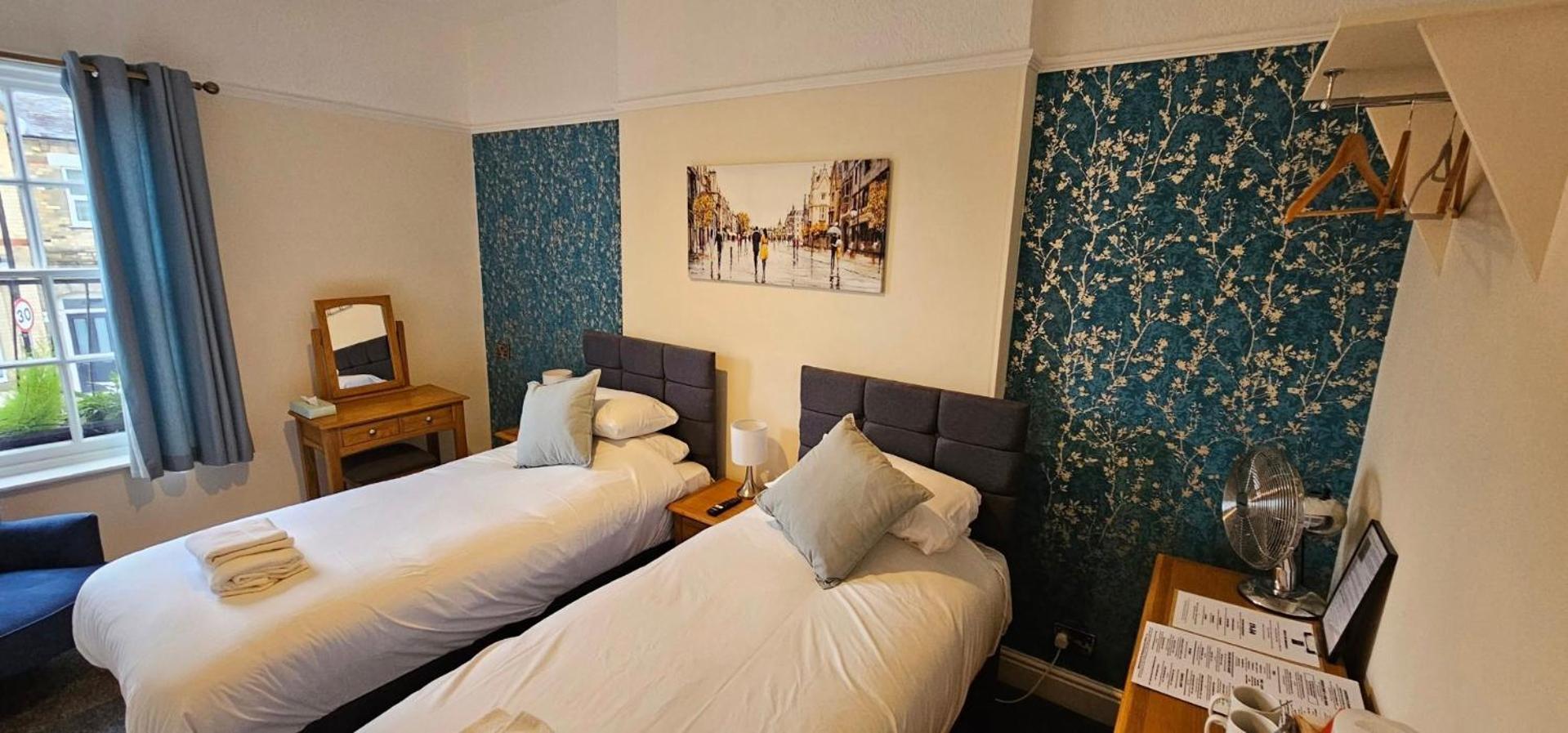 יורק The Victoria Hotel מראה חיצוני תמונה